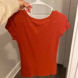 Cute fall orange shirt!